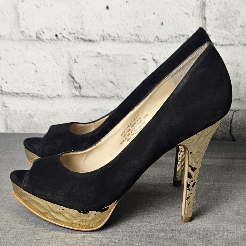 Enzo Angiolini Easully Black Suede Gold Peep Toe Platform Heels Size 7.5
